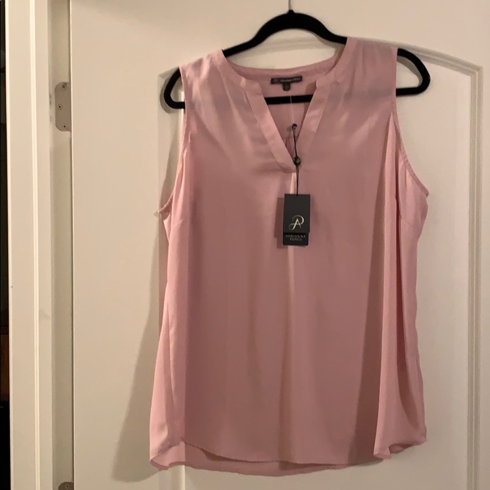 NWT sleeveless blouse